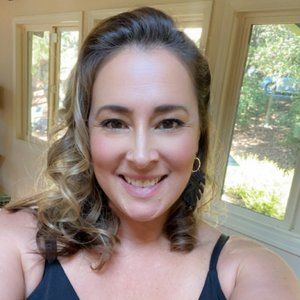 Meet your Posher, Amie
